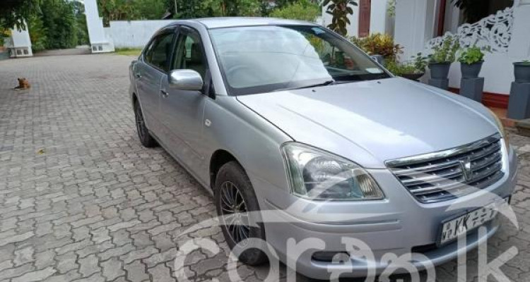 TOYOTA PREMIO 2011