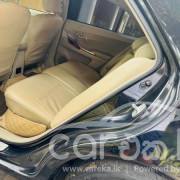 TOYOTA PREMIO 2009