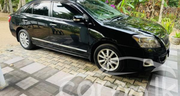 TOYOTA PREMIO 2009
