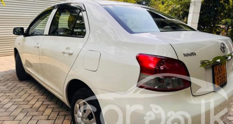TOYOTA YARIS 2007