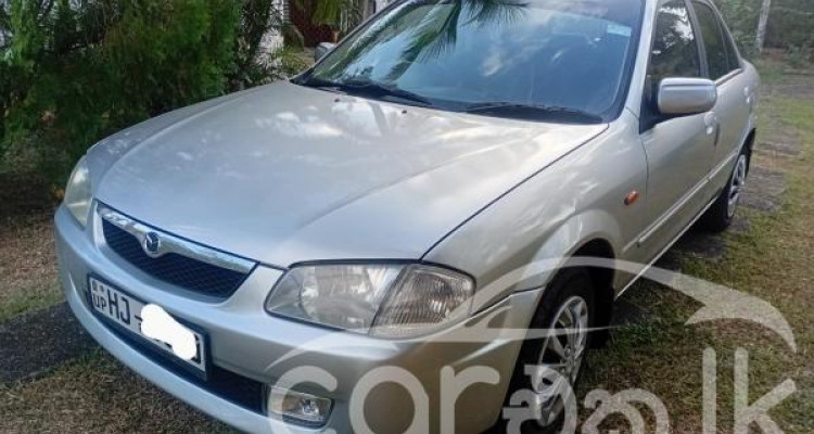 MAZDA FAMILIA 2000