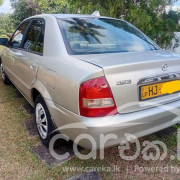 MAZDA FAMILIA 2000