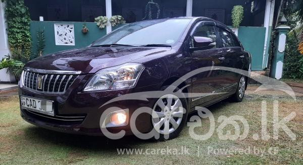 TOYOTA PREMIO 2014
