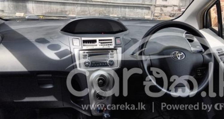 TOYOTA VITZ 2007
