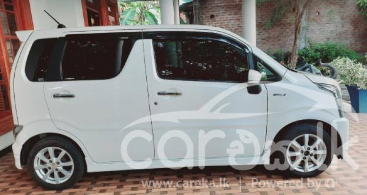 SUZUKI WAGON R STINGRAY 2017