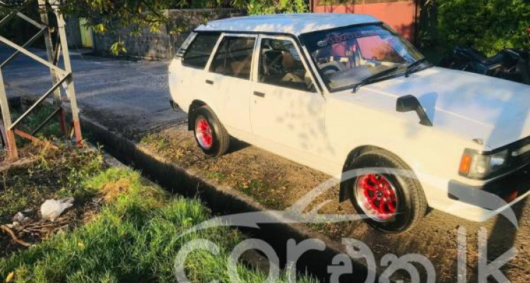TOYOTA COROLLA DX WAGON 1986