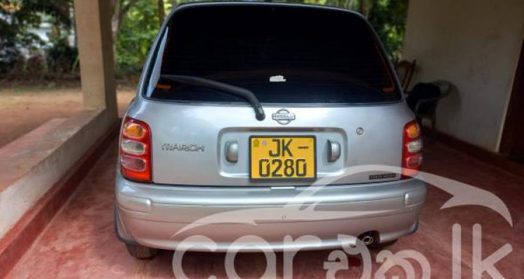 NISSAN MARCH 2002