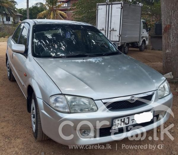MAZDA FAMILIA 323 2000