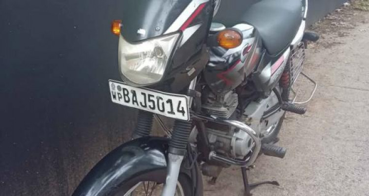 BAJAJ CT100 2013