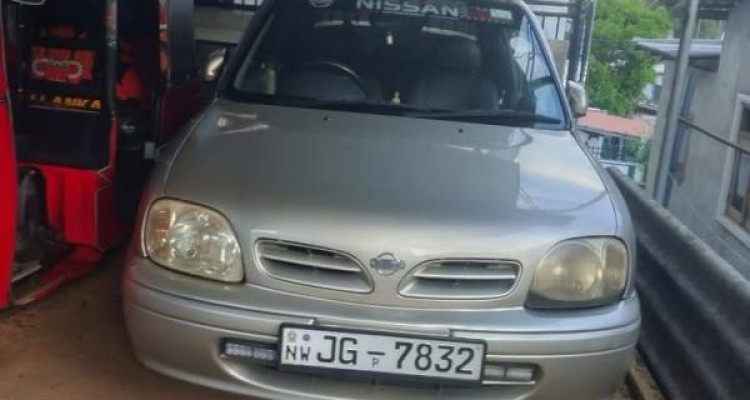 NISSAN MARCH K11 2001