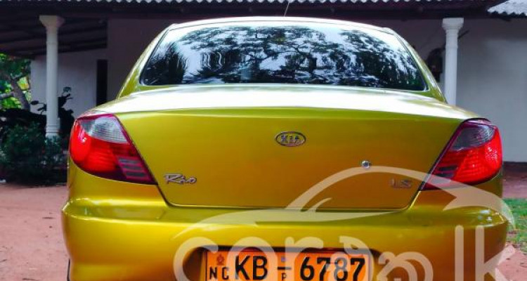 KIA RIO 2001