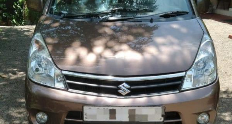 SUZUKI ESTILO 2012