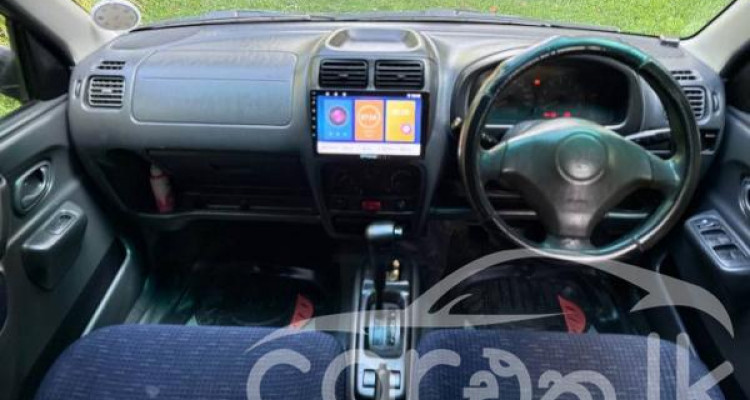 SUZUKI SWIFT 2002