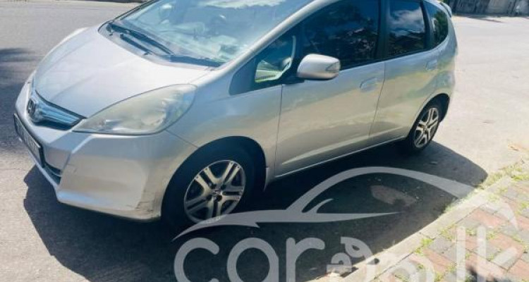 HONDA FIT GP1 2012