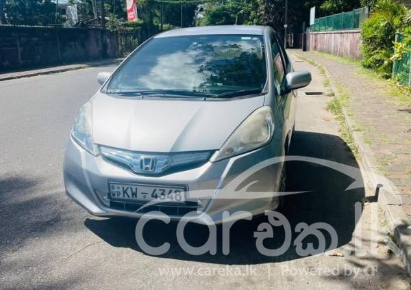 HONDA FIT GP1 2012
