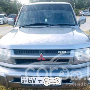 MITSUBISHI PAJERO 1999