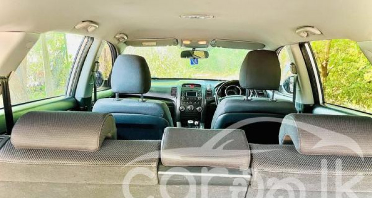 KIA SORENTO 2010