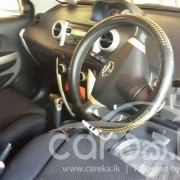 TOYOTA IST 2004