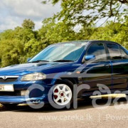 MAZDA FAMILIA 323 2000