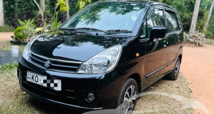 SUZUKI ESTILO 2011