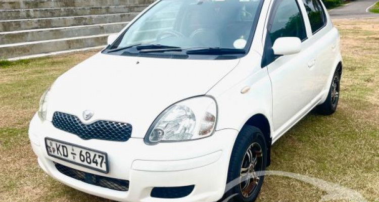 TOYOTA VITZ 2003