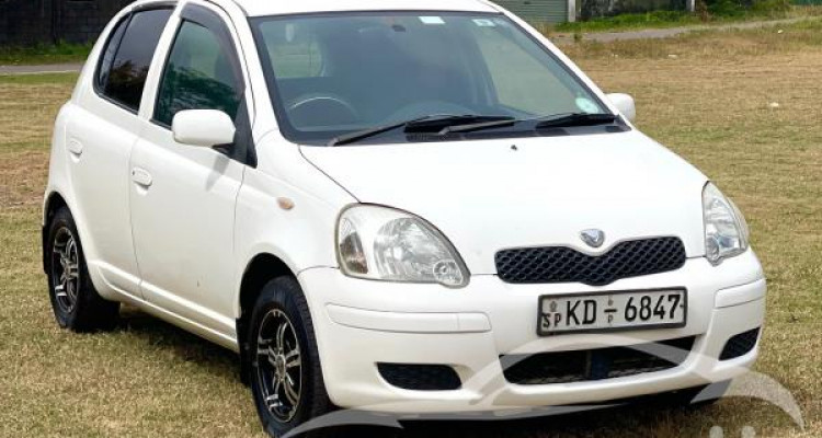 TOYOTA VITZ 2003