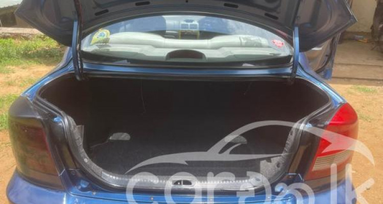 KIA RIO 2002