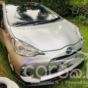 TOYOTA AQUA 2012