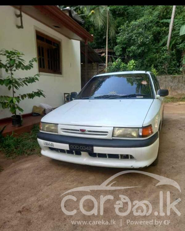 MAZDA FAMILIA 1996