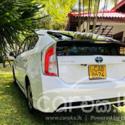 TOYOTA PRIUS 2014