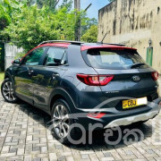 KIA STONIC 2019