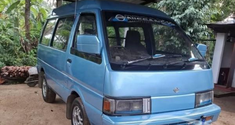 NISSAN VANETTE 1986