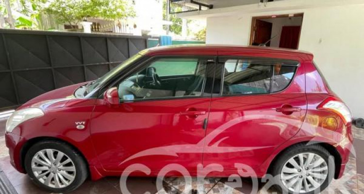 SUZUKI SWIFT 2011
