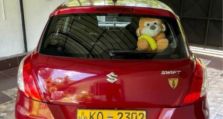 SUZUKI SWIFT 2011
