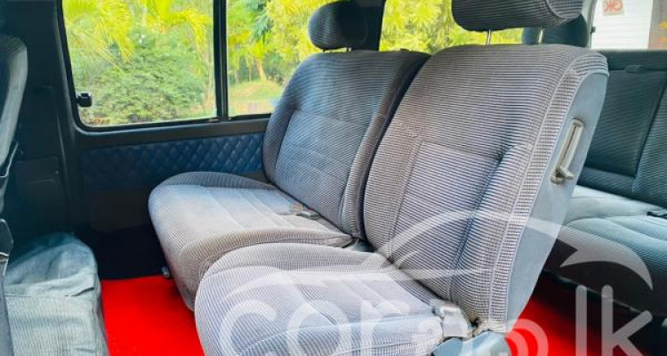 MAZDA BONGO 2000