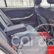 HYUNDAI ELANTRA 2001