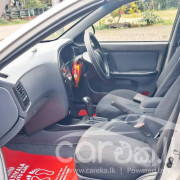 HYUNDAI ELANTRA 2001