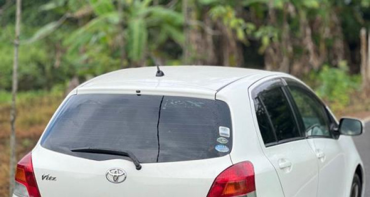 TOYOTA VITZ 2007
