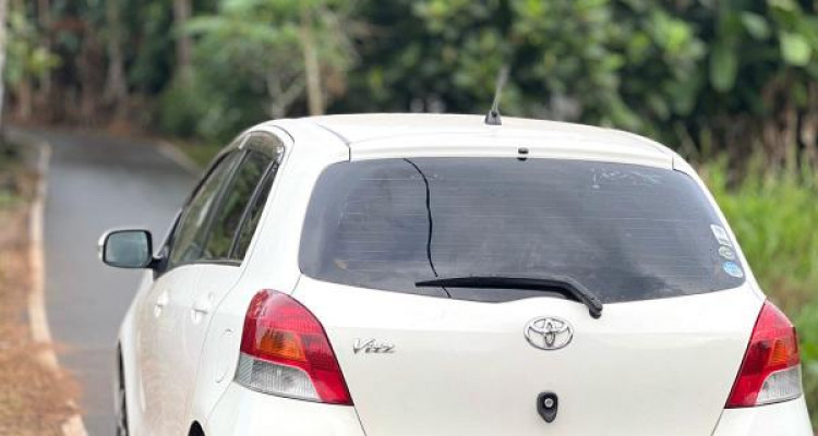 TOYOTA VITZ 2007