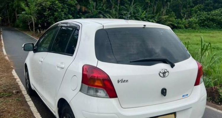 TOYOTA VITZ 2007