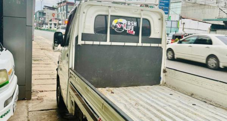 MITSUBISHI MINI TRUCK 2005