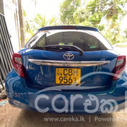 TOYOTA VITZ 2017