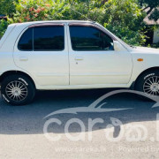 NISSAN MARCH K11 2002