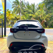 TOYOTA YARIS 2024