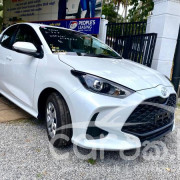 TOYOTA YARIS 2024