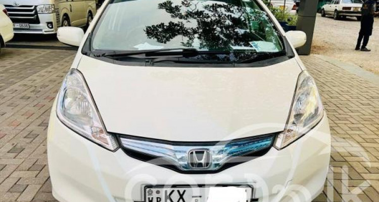 HONDA FIT GP1 2011