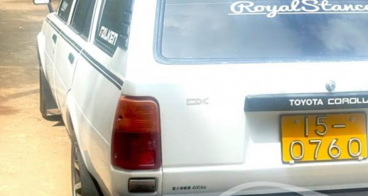 TOYOTA COROLLA KE72 1985