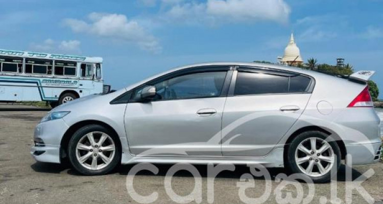 HONDA INSIGHT 2011