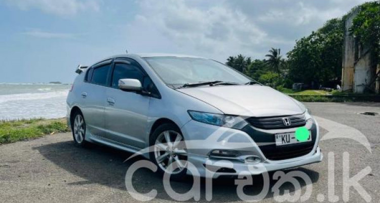 HONDA INSIGHT 2011