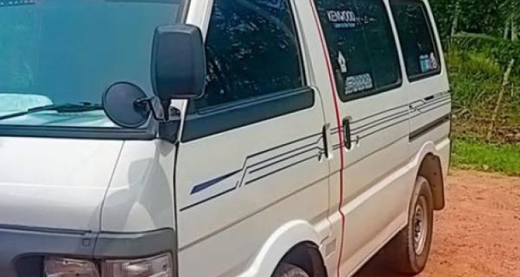 NISSAN VANETTE 1995
